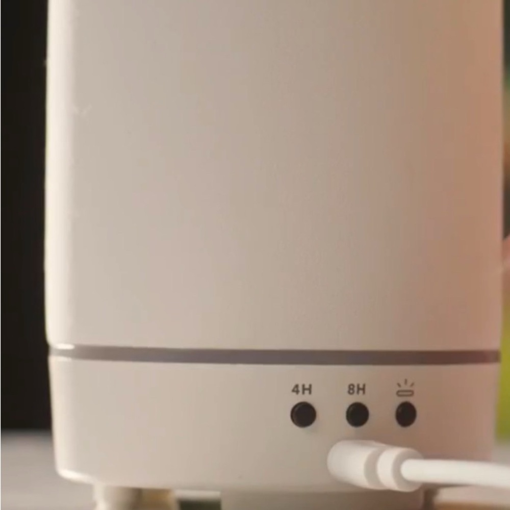 Vitruvi Stone Essential Oil Diffuser- NIB - Picture 2 of 5
